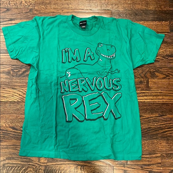 2 Disney Graphic T-Shirt Bundle - Picture 4 of 4